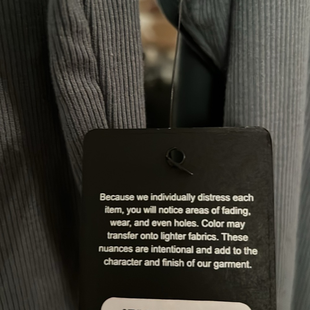 True Religion Small - Picture 6 of 6